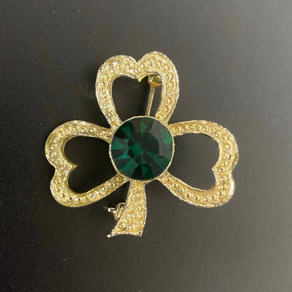 Vintage Gold Tone Shamrock Brooch Pin Green Rhinestone St. Patrick’s Day